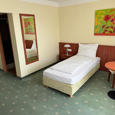 Hotel Breitenlee Відень Екстер'єр фото