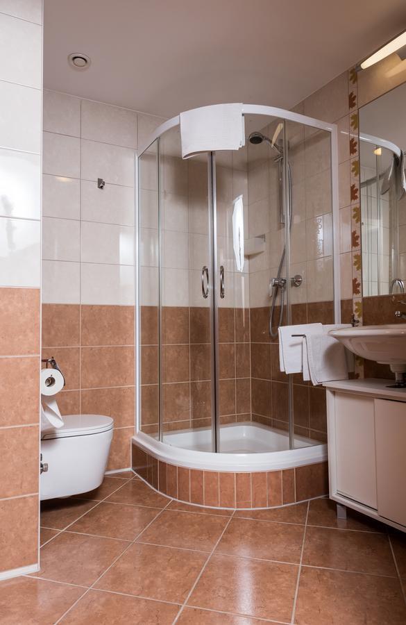 Hotel Breitenlee Відень Екстер'єр фото