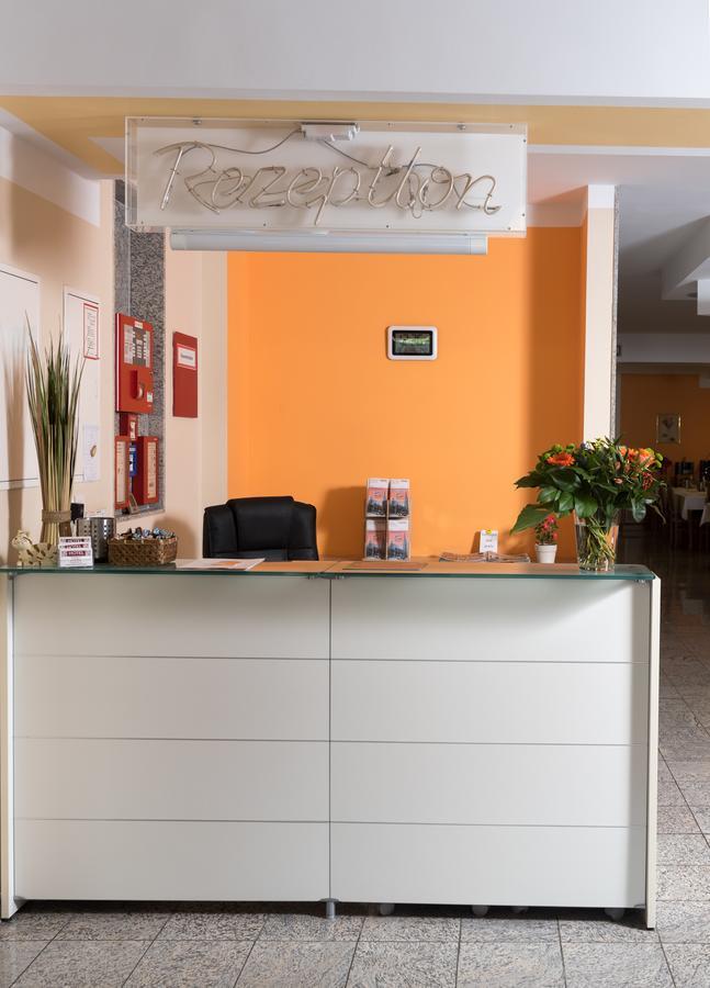 Hotel Breitenlee Відень Екстер'єр фото