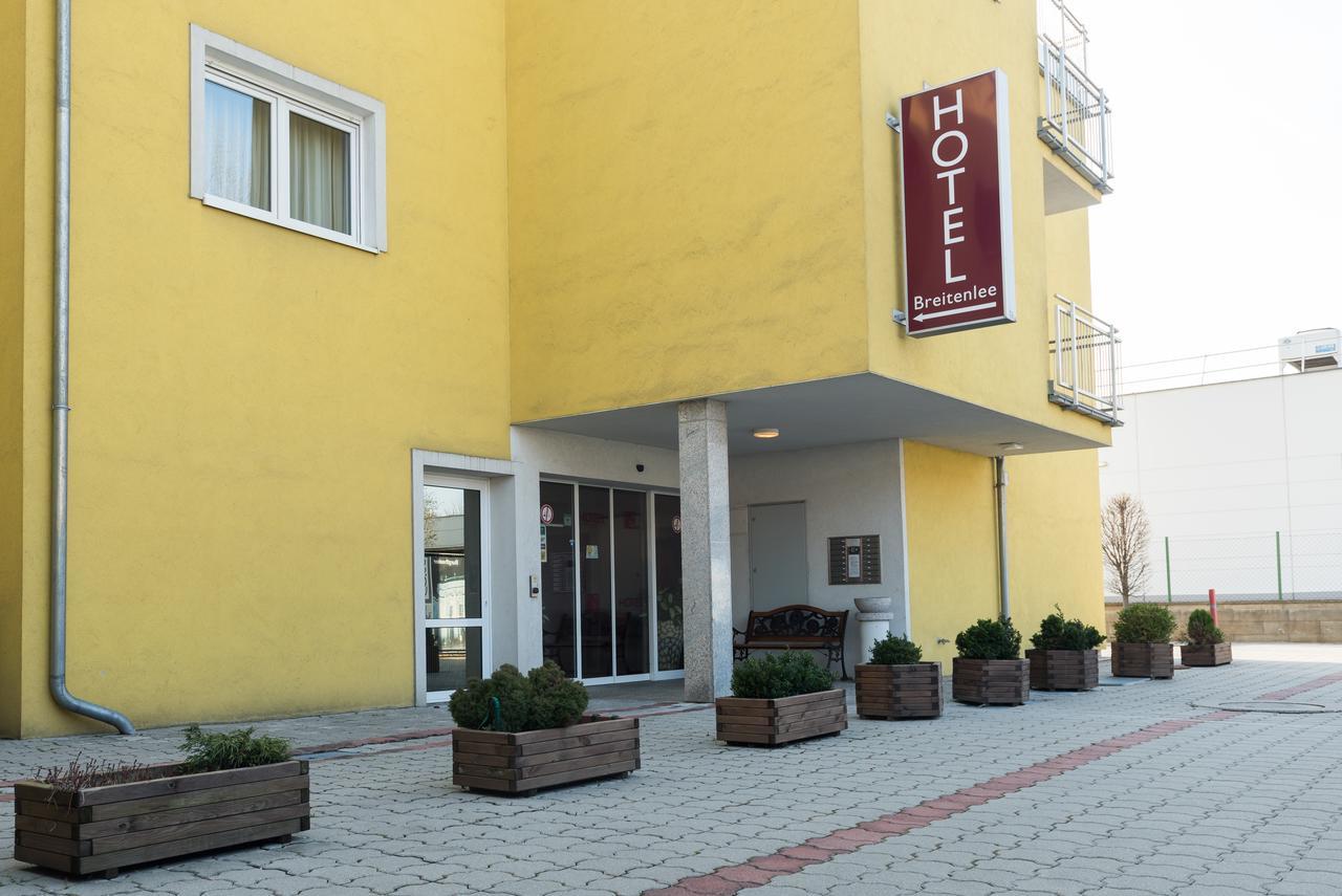 Hotel Breitenlee Відень Екстер'єр фото